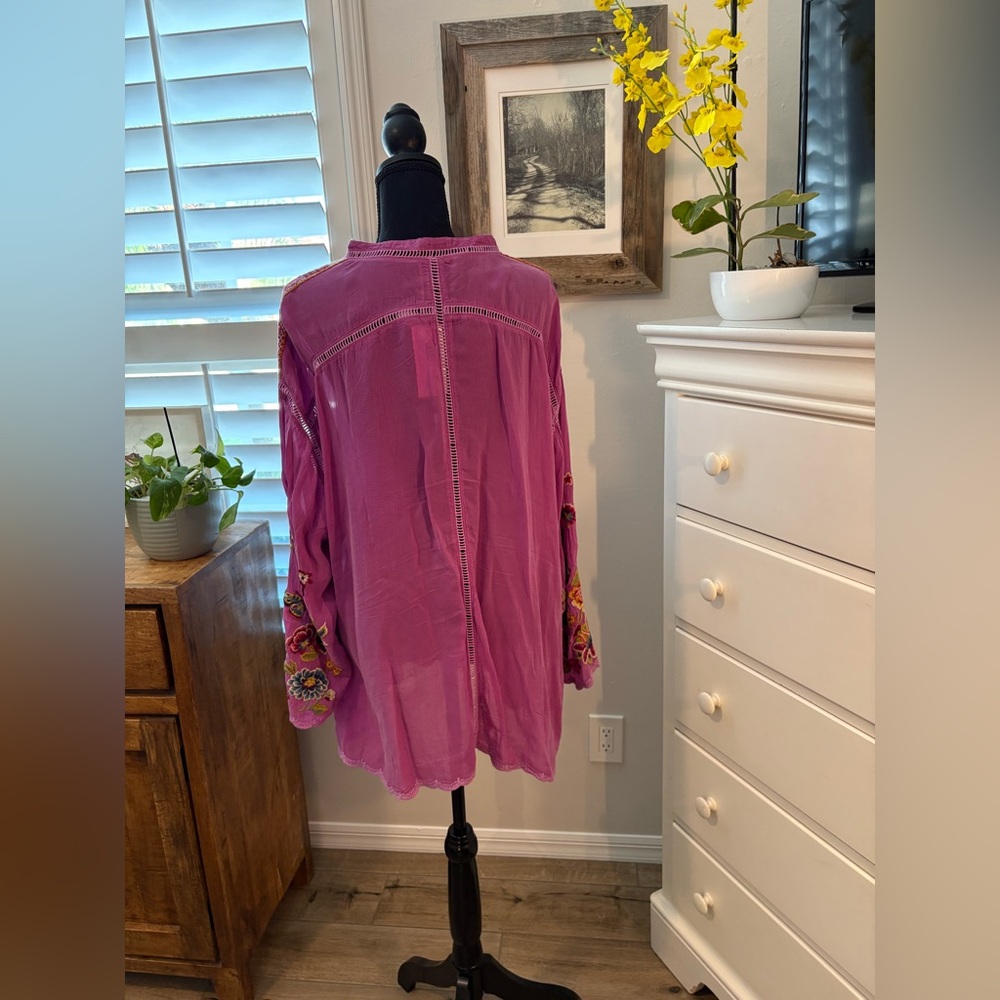 Johnny Was
MAUDE BLOUSE, 1X - Picture 3 of 10